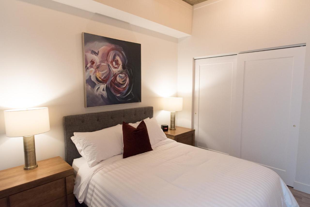 Le Central Rouyn Ngoại thất bức ảnh