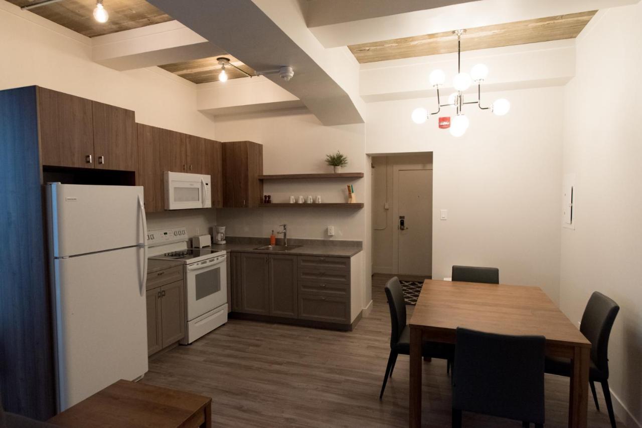 Le Central Rouyn Ngoại thất bức ảnh