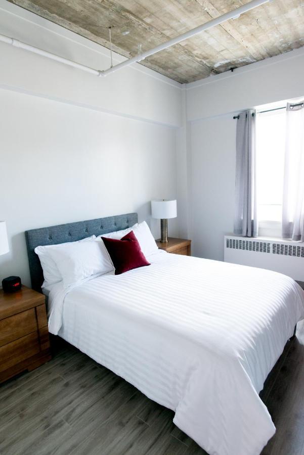 Le Central Rouyn Ngoại thất bức ảnh